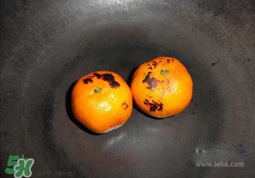 烤橘子怎么烤？烤橘子用什么火烤？