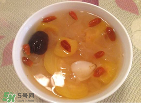 枇杷可以煮水喝嗎？枇杷煮水的功效與作用