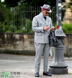 格子西裝怎么搭配？格子西服怎么搭配好看？