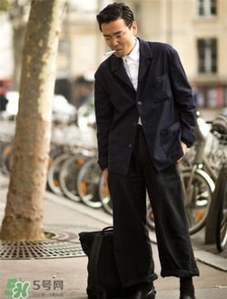 條紋西裝怎么搭配？條紋西服怎么搭配好看？