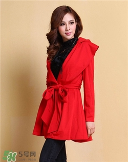 紅色衣服顯黑嗎？紅色衣服會(huì)不會(huì)顯黑？