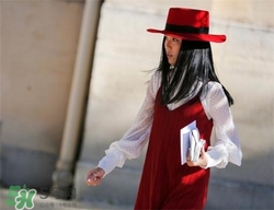 紅色衣服怎么搭配？紅色衣服怎么搭配好看？