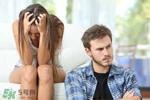 老公出軌怎么辦？老公出軌該不該離婚？