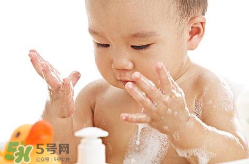 水痘結痂了可以洗澡嗎?水痘結痂后能洗澡嗎?