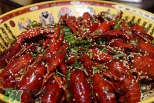 痛風(fēng)可以吃小龍蝦嗎？吃小龍蝦會(huì)引發(fā)痛風(fēng)嗎？