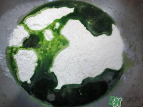 菠菜汁和面怎么取汁？菠菜汁和面的做法