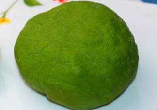 菠菜汁和面怎么取汁？菠菜汁和面的做法