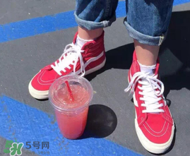 vans是什么牌子？vans范斯是什么檔次？