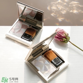 cpb和后哪個(gè)好用？cpb和whoo后哪個(gè)檔次高？