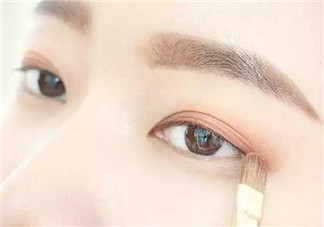 不脫妝眼線怎么畫 不脫妝眼線畫法