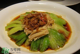薺菜和金針菇能一起吃嗎？薺菜能和金針菇一起炒嗎？
