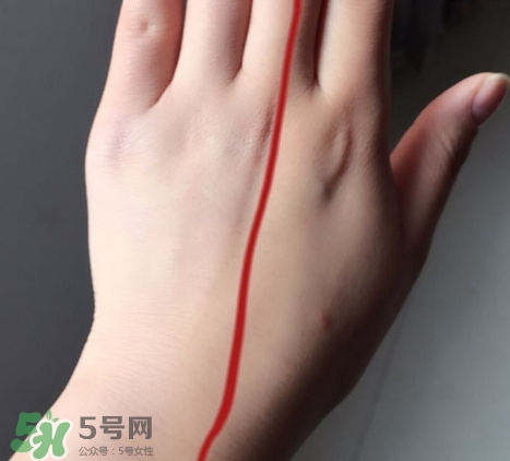 水密碼美女與野獸cc霜多少錢？水密碼美女與野獸氣墊cc價格