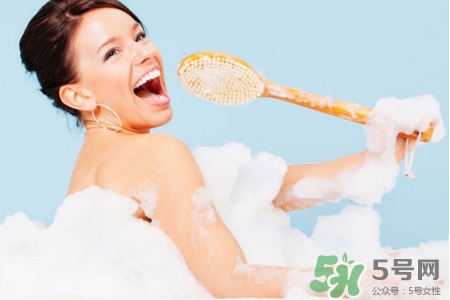 皮膚過(guò)敏可以洗熱水澡嗎？全身過(guò)敏能洗熱水澡嗎？