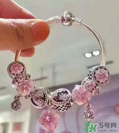 潘多拉2017新品桃花手鏈多少錢(qián)？pandora新品桃花手鏈正品價(jià)格