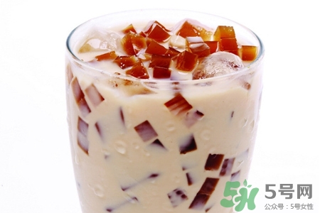 一點點為什么突然火了？1點點奶茶為什么那么火？