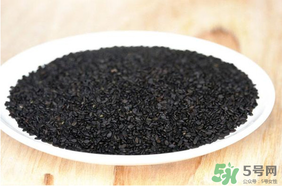 薺菜和芝麻能一起吃嗎？薺菜可以摻芝麻葉吃嗎？