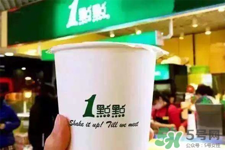 喝一點點奶蓋要攪拌嗎？奶蓋直接喝還是用吸管？