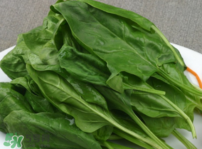 菠菜汁和面菠菜還焯嗎？菠菜汁和面需要焯水嗎？