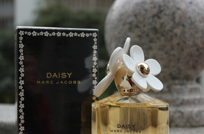 marc jacobs是什么檔次？馬克雅可布是幾線牌子？