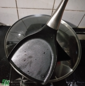 麥飯石鍋是什么材質(zhì)？麥飯石鍋是石頭做的嗎？