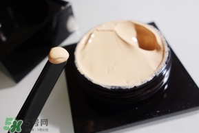 serge lutens鹵蛋粉底霜多少錢？蘆丹氏粉底霜專柜價格