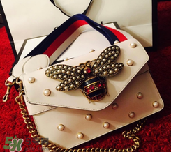 gucci蜜蜂包正品多少錢(qián)？gucci古馳蜜蜂珍珠包專(zhuān)柜價(jià)格