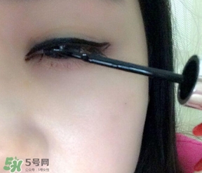 美人魚眼線液怎么用？美人魚眼線液怎么畫？