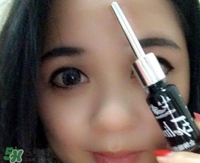 美人魚眼線液怎么用？美人魚眼線液怎么畫？
