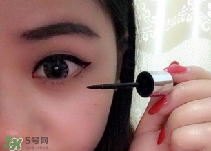 美人魚眼線液怎么用？美人魚眼線液怎么畫？