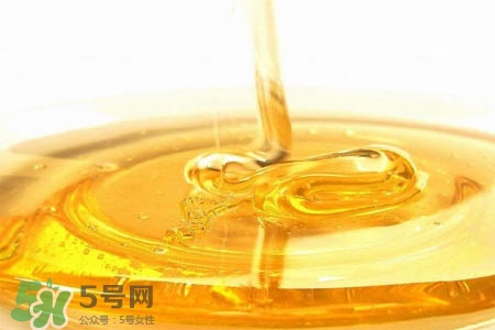 過敏性鼻炎可以吃蜂蜜嗎？過敏性鼻炎能不能吃蜂蜜？