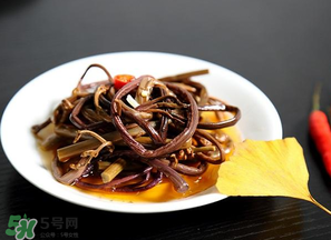 干蕨菜致癌嗎？干蕨菜致癌是真的嗎？