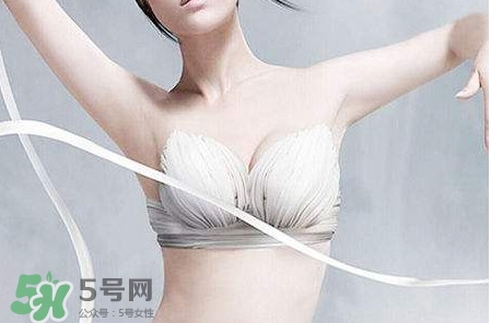 怎么樣能把乳房變大？怎么樣才能讓乳房大一些