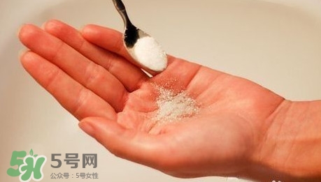 切辣椒后手很辣怎么辦？切辣椒后手很辣多久能好