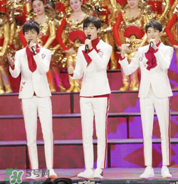 tfboys春晚同款ash鞋正品多少錢(qián)？tfboys同款艾熙小白鞋專(zhuān)柜價(jià)格