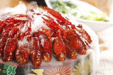 小龍蝦可以和吃櫻桃嗎？小龍蝦和櫻桃能一起吃嗎？