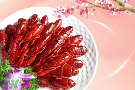小龍蝦可以和吃櫻桃嗎？小龍蝦和櫻桃能一起吃嗎？