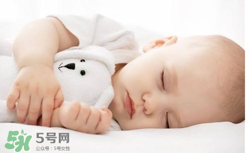 打鼾和枕頭有關(guān)系嗎？打鼾和枕頭有沒有關(guān)系