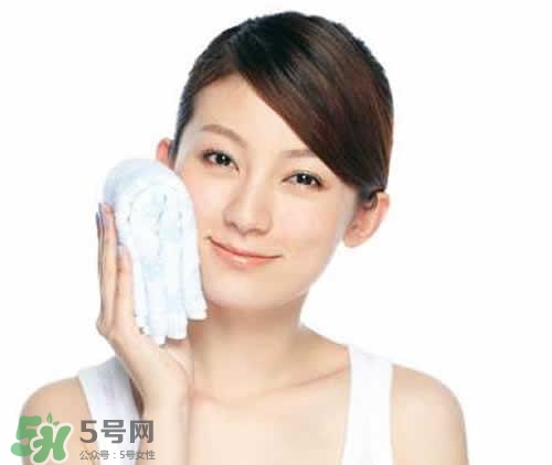 熱毛巾敷臉要幾分鐘？熱毛巾敷臉要多久？