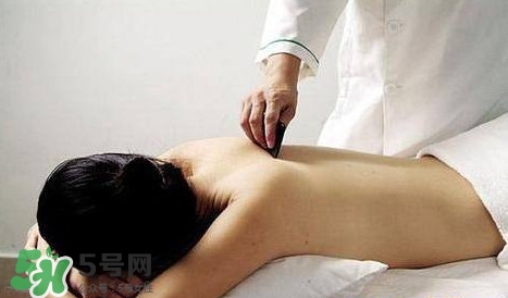 刮痧能治頸椎病嗎？頸椎病刮痧正確圖片
