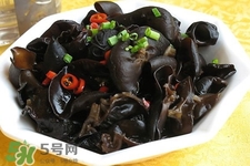哺乳期能吃黑木耳嗎？哺乳期吃木耳會(huì)回奶嗎？
