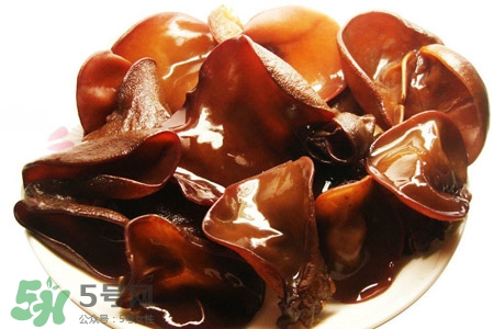 黑木耳是堿性食物嗎？黑木耳是酸性還是堿性？