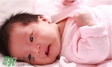 嬰兒濕疹是什么引起的？嬰兒濕疹是什么原因