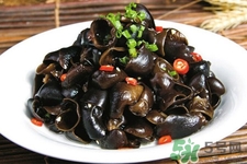 泡黑木耳用什么水泡？泡木耳用熱水還是涼水？