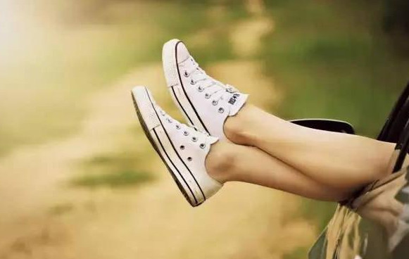 小腿突然抽筋怎么辦？睡覺時小腿突然抽筋