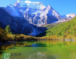 5月份去香格里拉穿什么？五月份去香格里拉穿什么衣服？