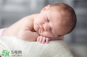 益生菌寶寶多大可以吃？益生菌多大寶寶可以吃？