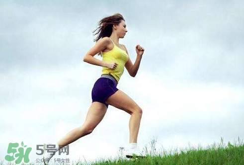 女生馬甲線怎么練？馬甲線多久能練出來