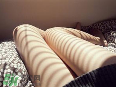 男人看片會怎樣？男人看片心里想的是什么