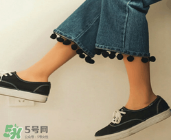 牛仔闊腿褲搭配什么鞋子？闊腿牛仔褲搭配什么鞋子好看？