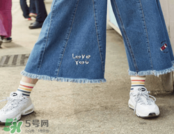 牛仔闊腿褲搭配什么鞋子？闊腿牛仔褲搭配什么鞋子好看？